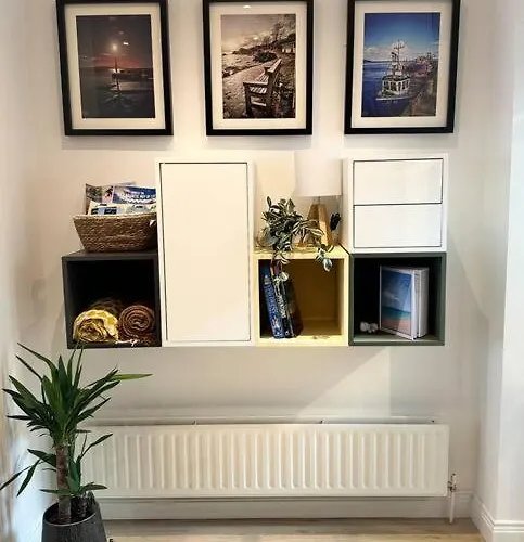 55 Malin Road * Moville